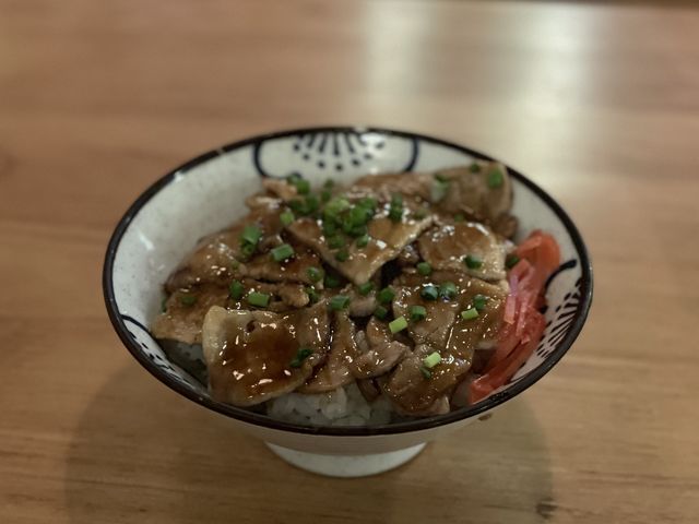 居酒屋🏮｜隱藏於清邁的日式小店🍶🍻