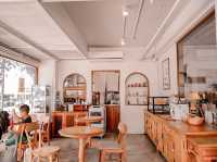 • A BLANK Coffee Bangsaen Chonburi 🛖✨