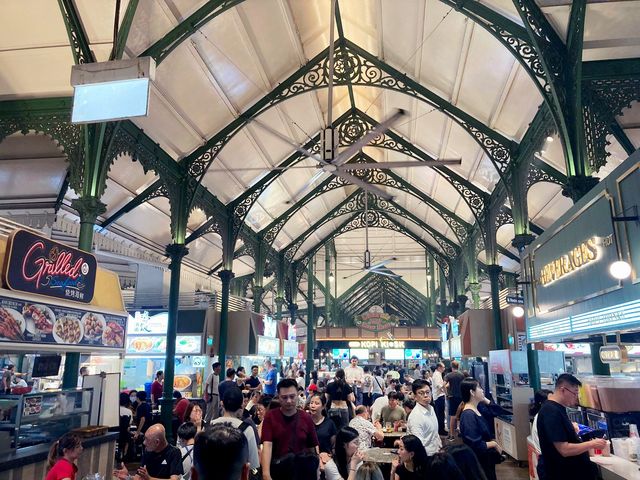 Lau Pa Sat market in town