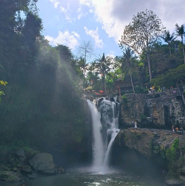 烏布秘境Tegenungan Waterfall