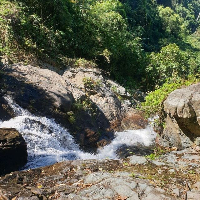 น้ำตกโกรกอีดก จังหวัดสระบุรี
