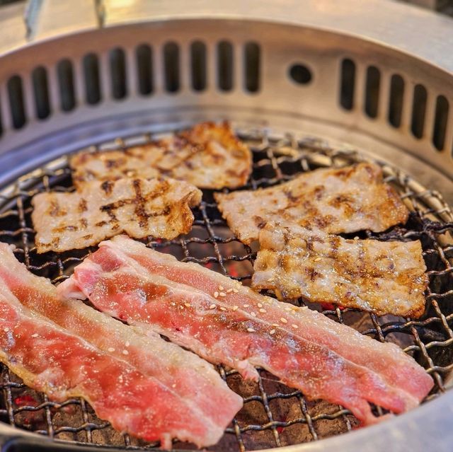 สายเนื้อ สายซูชิ ก็ครบจบที่เดียว อิ่มอร่อย ฟินกันทั้งครอบครัว 😋
