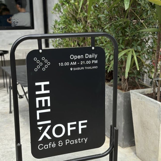 Helix Koff  คาเฟ่ชิคๆ สายบุรี 