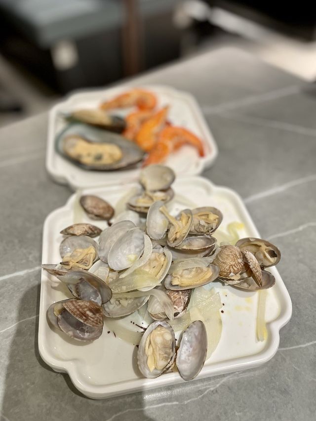 有任食松葉蟹腳的日式放題