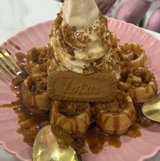 Instagrammable Gulapong Ice Cream in Kuching