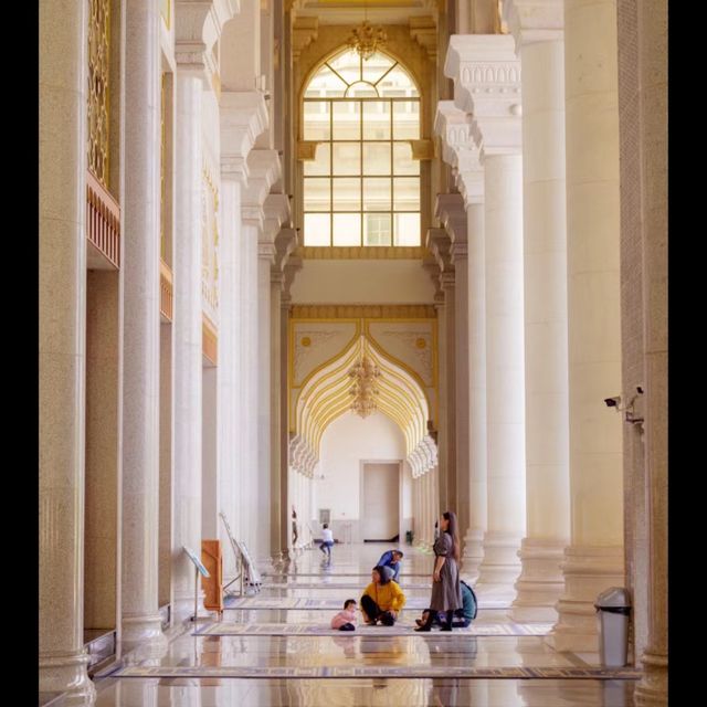 Masjid Sultan Ahmad 🕌🌙:神聖與寧靜的回教寺廟🙏🌺