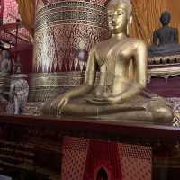 วัดพนัญเชิงวรวิหาร  จังหวัดพระนครศรีอยุธยา 