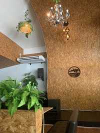 เวคอัพ คาเฟ่ - ทางไปสะพานหิน