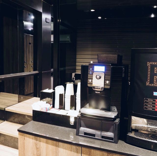 高質商旅-旅樂序精品旅館 - 站前五館