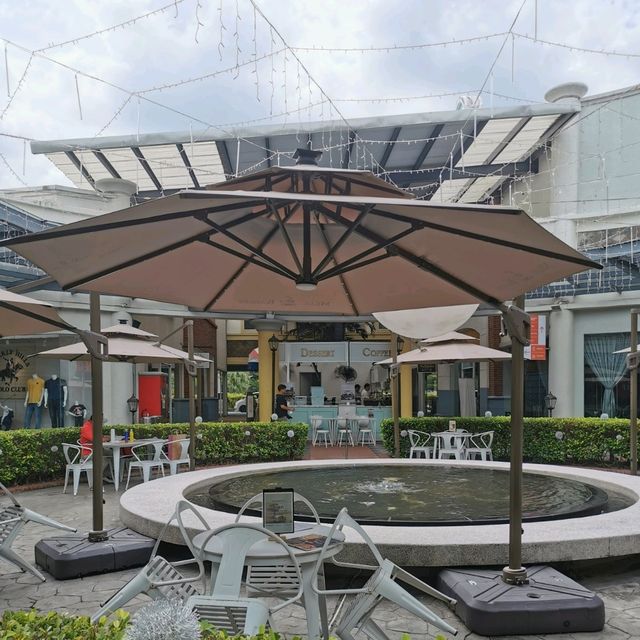Afforable Chic at A'Famosa Outlet