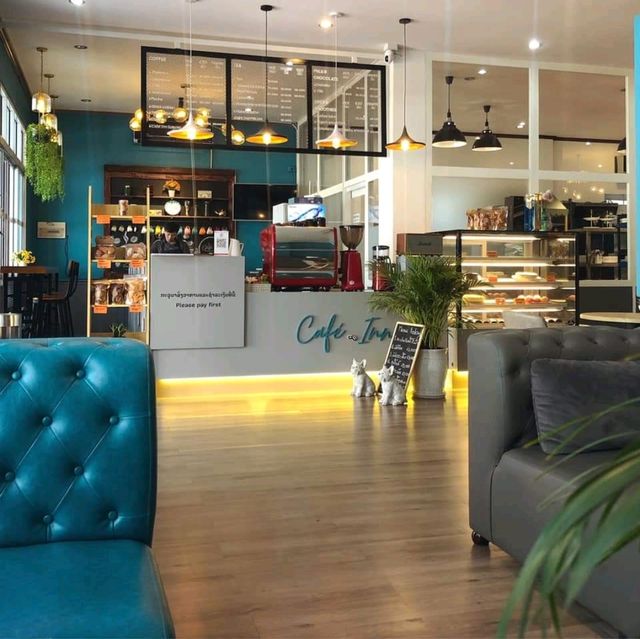 Cafe Inn Shops 