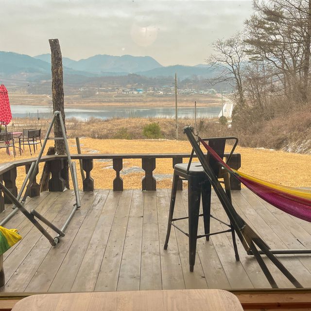겨울 산장에 온 것 같은 따뜻한 충주카페 🔥