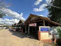 “ร้านลาบลุงรบ” ร้านอร่อยใกล้วัดพระนั่งดิน