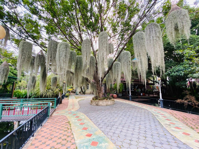 “ม้วนรีสอร์ท” รีสอร์ทสวยสไตล์บูทีค จ.สุพรรณบุรี