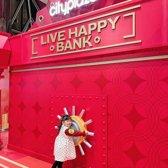 「LIVE HAPPY BANK」 • 太古城中心龍年打卡點