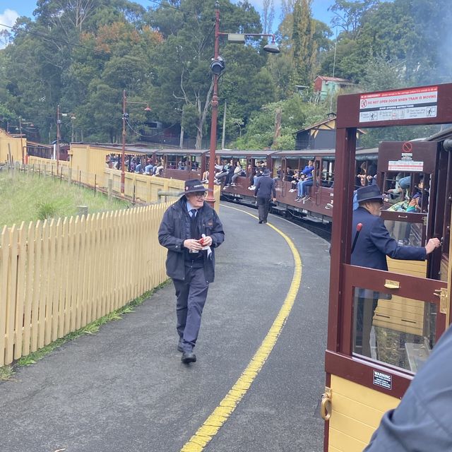 Puffing Billy Railway - Must in Melbourne 