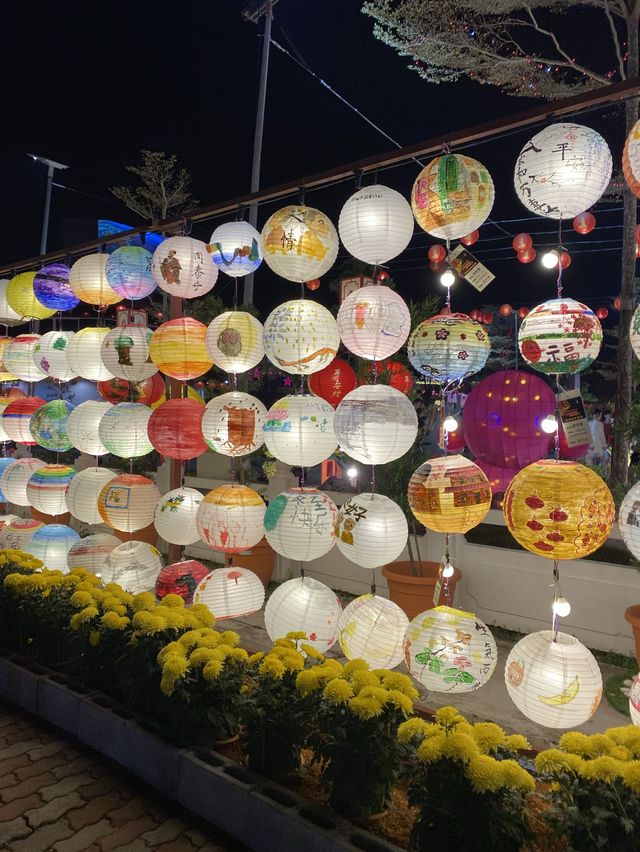 Light decor for CNY in Dong Zen temple💡💡