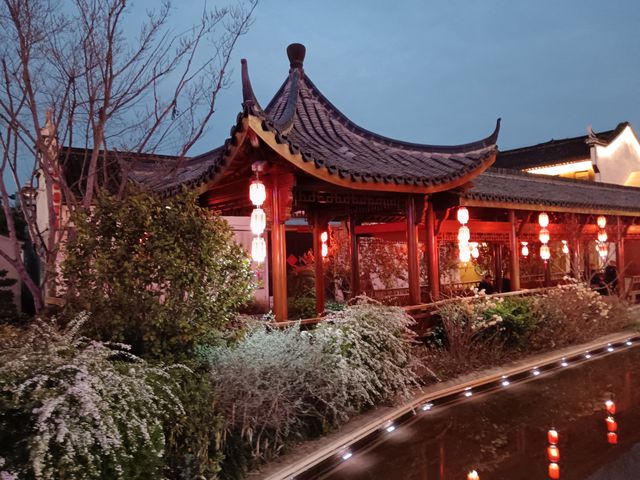 DREAMY NIGHT SCENERY AT FOTANG ANCIENT TOWN