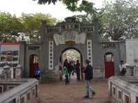 Ngoc Son Temple