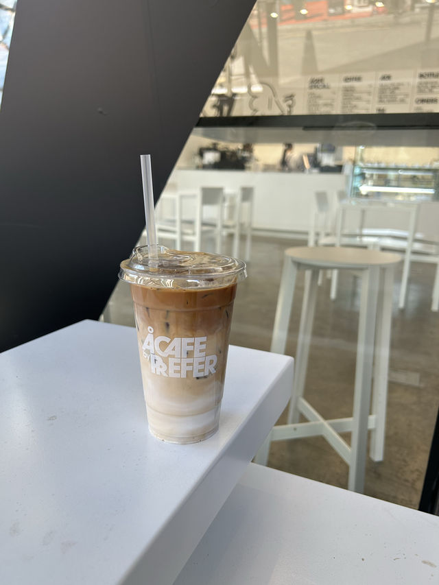 ファッションブランドAlAND弘大店に初のカフェが！✨
