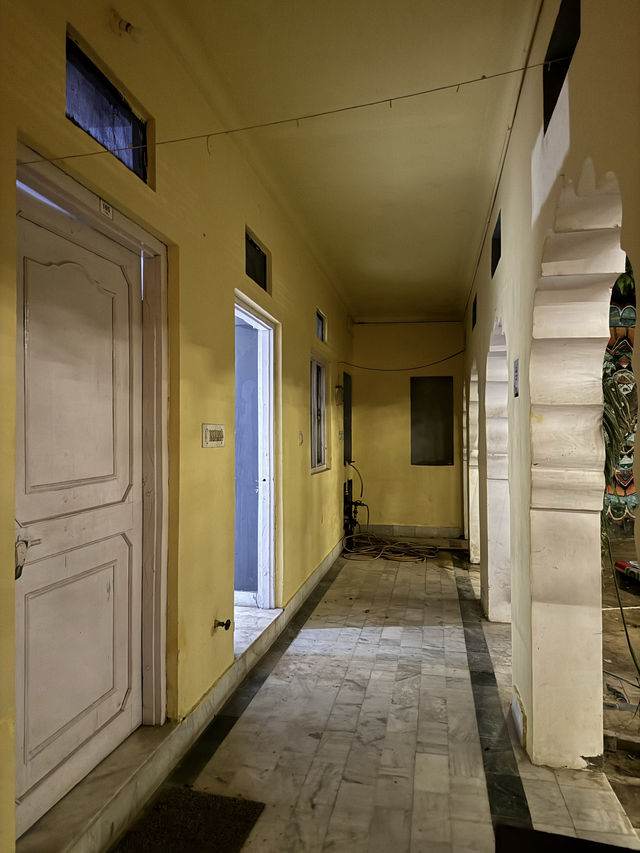 📍Hide-In Pushkar