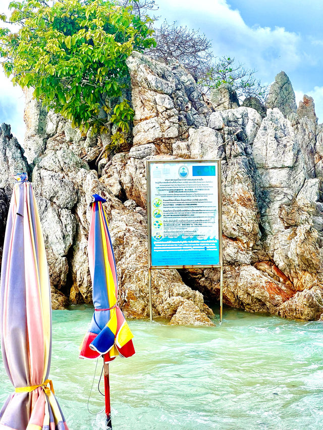 A Gorgeous & Tiny Island Near Phuket 🏖️🇹🇭