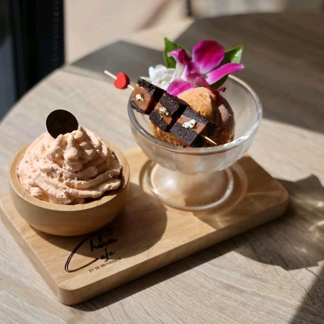 จิบกาแฟ แลฝั่งโขง คาเฟ่วิวหลักล้าน นครพนม จิบกาแฟ แลฝั่งโขง คาเฟ่วิวหลักล้าน นครพนม