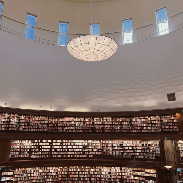 สวีเดน || STOCKHOLM Public Library 📚