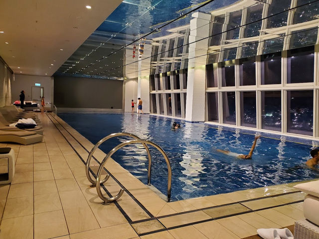 「香港麗思卡爾頓酒店，六間餐廳酒吧」