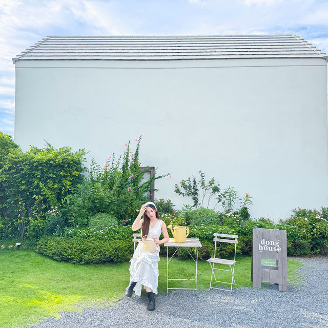 dong house cafe