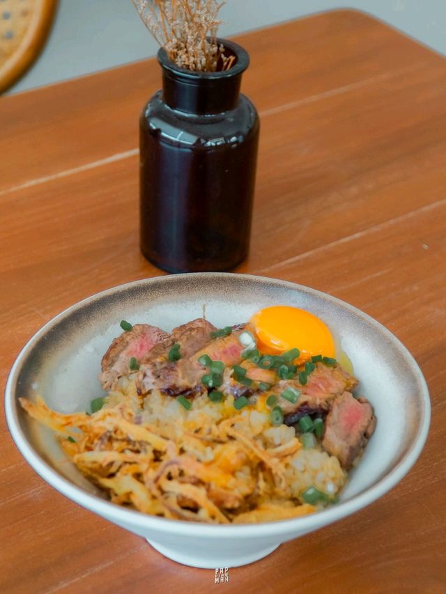 🍛 ร้านข้าวแกงกะหรี่ญี่ปุ่นสไตล์มินิมอล