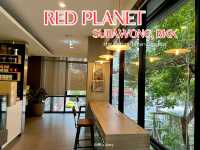 สเตเคชั่นที่ Red Planet Surawong 🌻