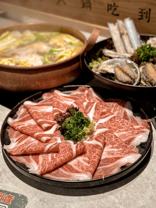 𓃒 牛大人五週年慶典 日本黑毛和牛吃到飽！