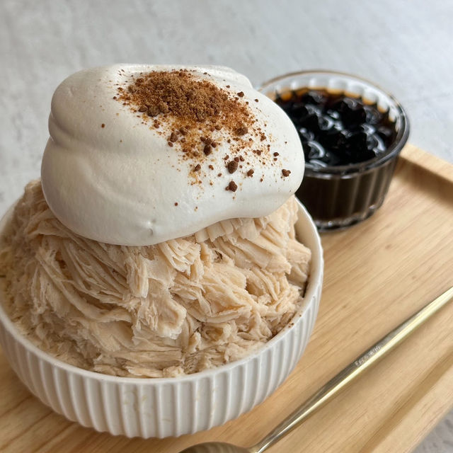夏日炎炎遊小琉球時 「來這吃冰吧」🍧