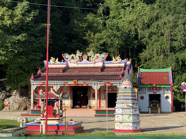 ศาลเจ้าเปากง จังหวัดตรัง ⛩️