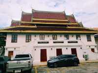 曼谷考山路附近小眾皇家寺廟景點Wat Tri Thotsathep Worawihan，適合散步拍照