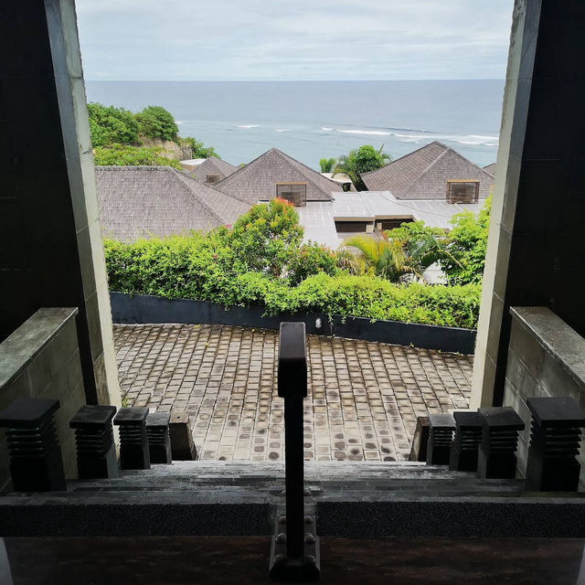 Relax at Ulu Segara Luxury Suites