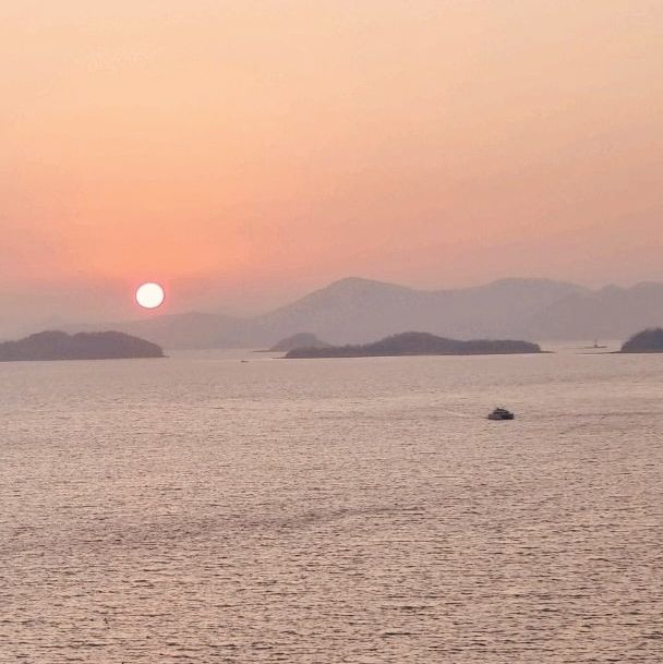 Manseongri Black Sand Beach - sunset scenery 
