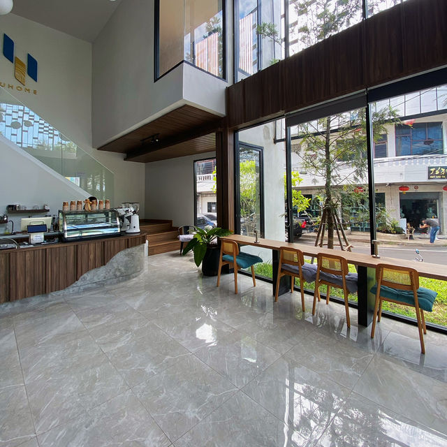 UHome คาเฟ่สไตล์โฮมออฟฟิศ