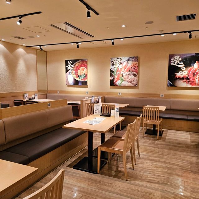 [北海道 新千歳空港]空港で食べる北海道釜飯[北海釜めし 海鮮銀しゃり ふく亭 新千歳空港店]