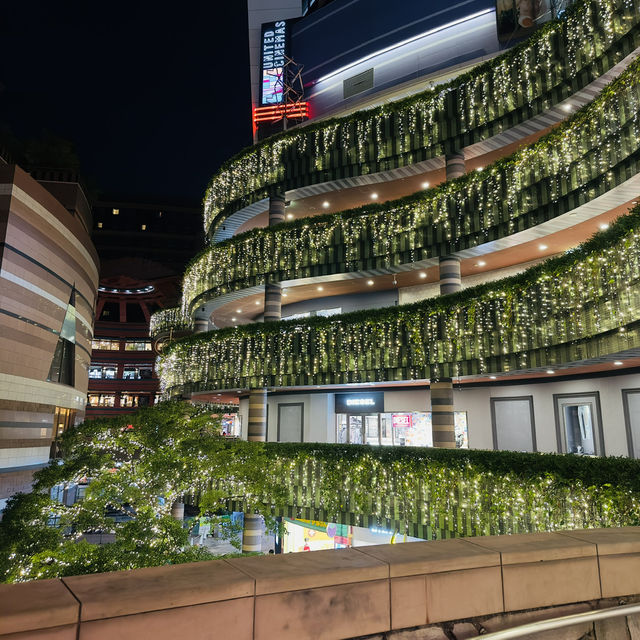 Canal City Chronicles: Where Shopping Meets Serenity in Hakata!