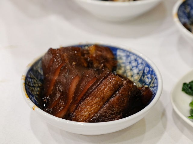 Wang’s Broth ร้านหมูพะโล้ไทเป มิชลิน 3 ปีซ้อน!