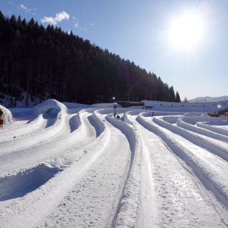 零技巧的雪地遊戲🇨🇭❄️☃️