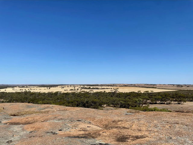 Awe-Inspiring Outdoor Adventure at Wave Rock