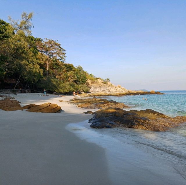 泰國沙美島絕美海灘景點:奧派海灘，適合打卡拍照📸游泳