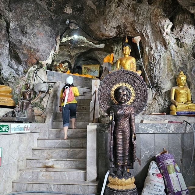วัดถ้ำเสือ  จ. กระบี่