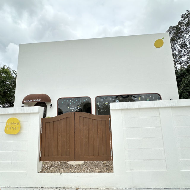 Lemon thyme cafe