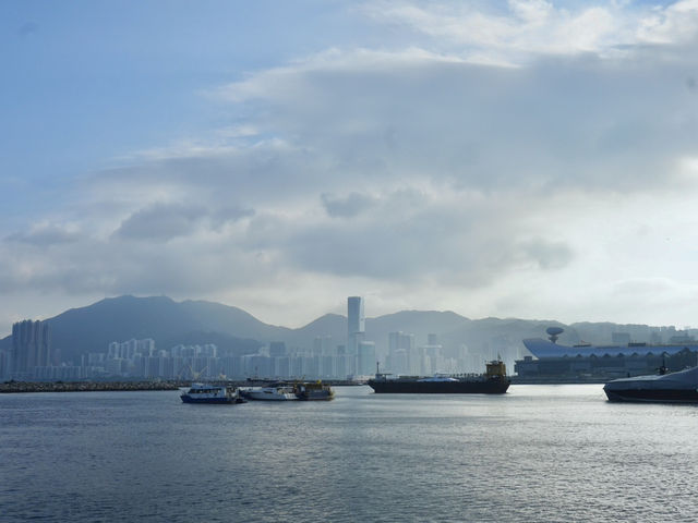A Peaceful Detour: Experiencing the Beauty of Kwun Tong's Waterfront Park