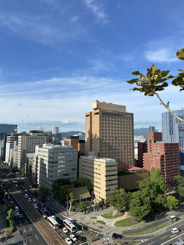 日本廣島住- THE KNOT HIROSHIMA:屋頂酒吧，質感與高檔享受，平價滿滿給你~喜愛度假感十足的不要錯過