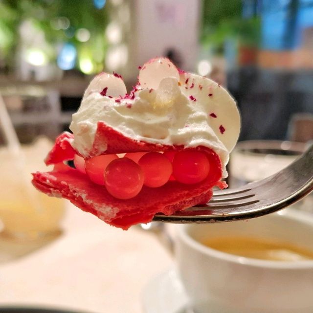 置身玻璃屋，歎爆餡可麗餅
